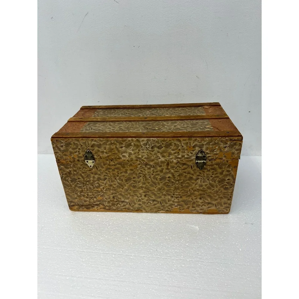 Wood Dollhouse Steamer Trunk Miniature Antique Storage Box Chest SALESMAN SAMPLE
